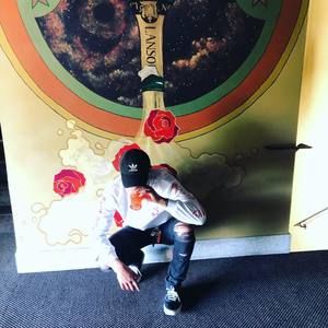 Meet your Posher, Alex